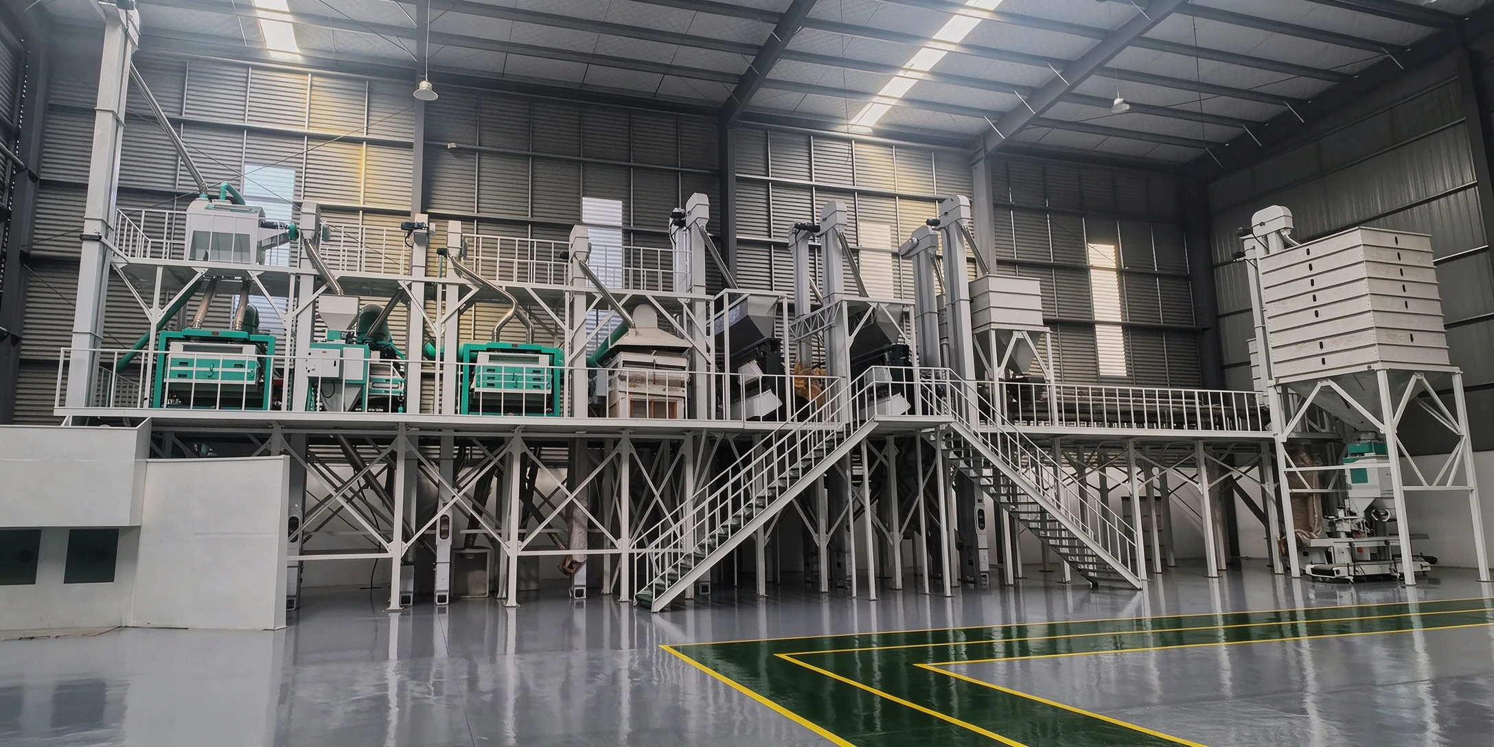 Banderas de historias de éxito de clientes de procesamiento de granos de Zhengzhou Hawking Industry